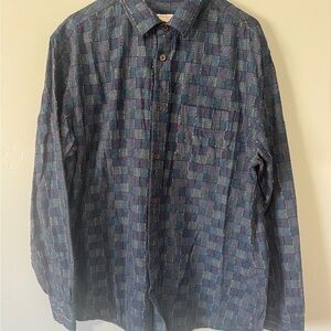Men's Blue Checkered Shirt! Sharp looking shirt size LT🐨